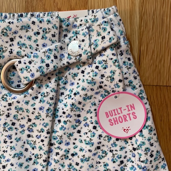 NWT Justice Size 14 🌸 Flowered Skirt with Built In Shorts - Picture 2 of 5
